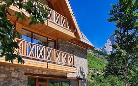 Neokulla Hotel - By Kol Gjoni